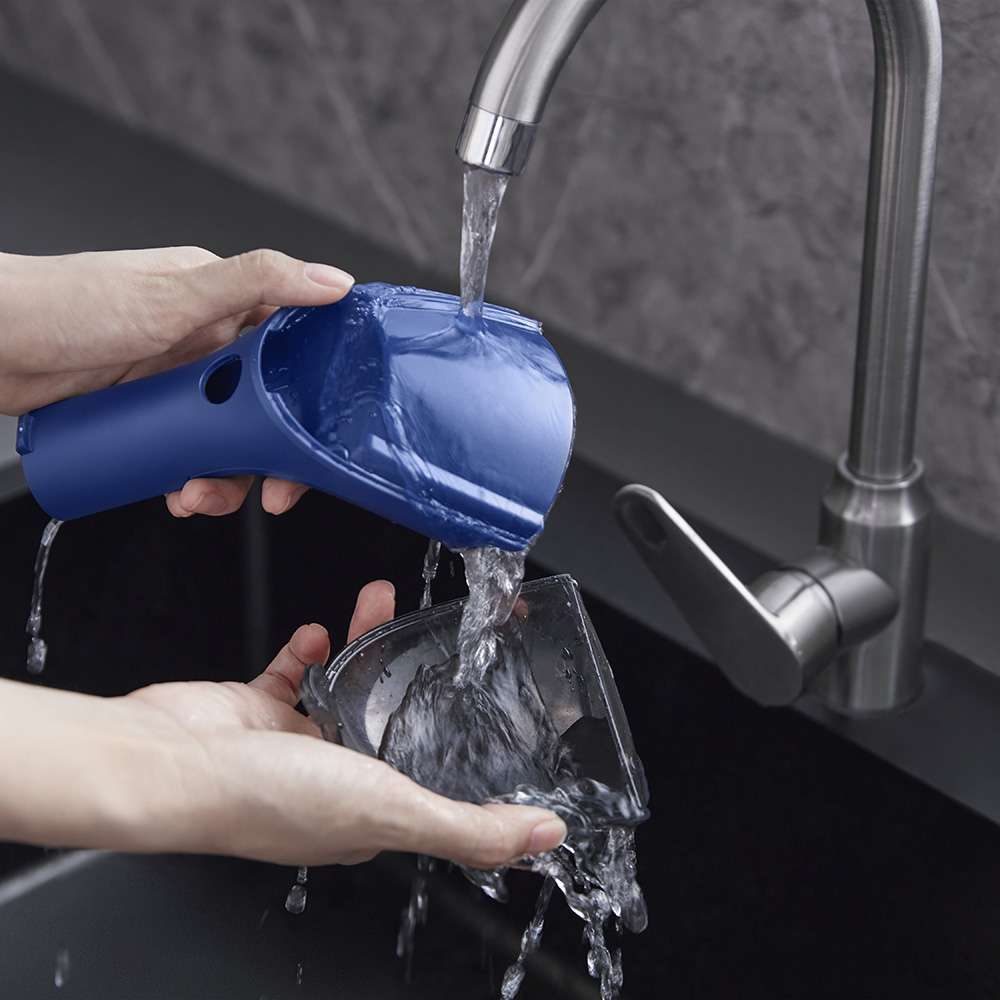 Eureka SpotClean NEY100 – Stains Gone in a Snap.